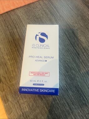 iS Clinical Pro-Heal Serum Advance+